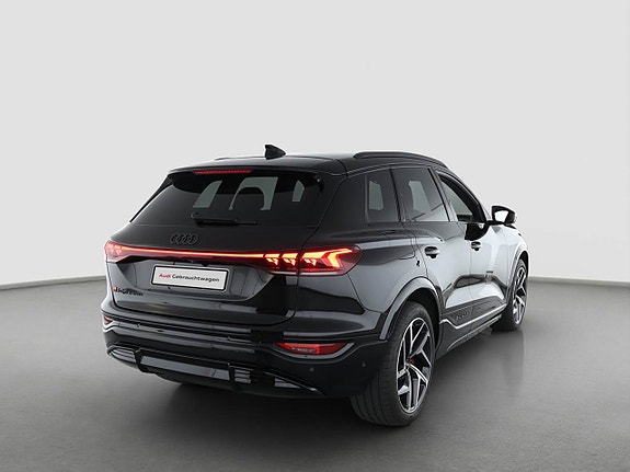 Audi SQ6 e-tron 11 of 12