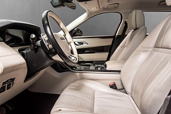 Land Rover Range Rover Velar 12 of 30