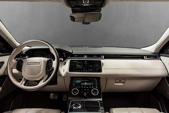 Land Rover Range Rover Velar 13 of 30