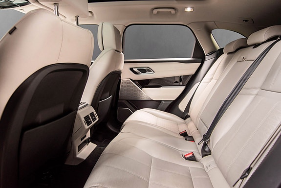 Land Rover Range Rover Velar 19 of 30