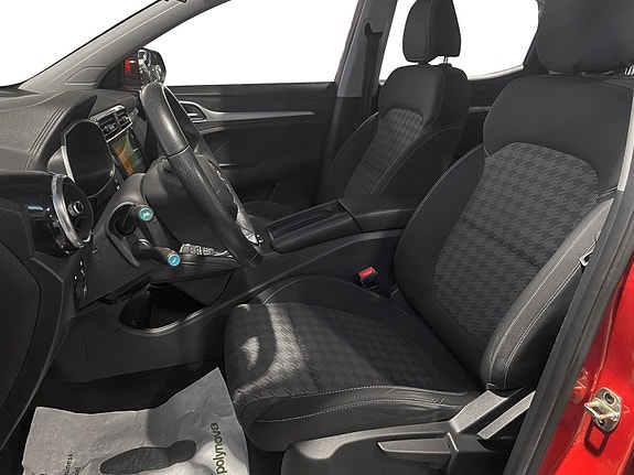 MG ZS EV 15 of 17