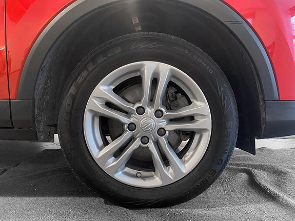 MG ZS EV 9 of 17