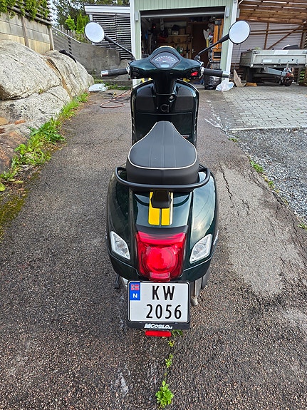 Vespa GTS 300 6 of 15