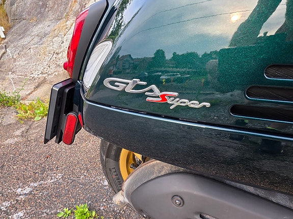 Vespa GTS 300 11 of 15