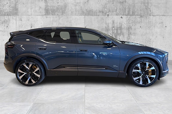 Polestar 3 6 of 24