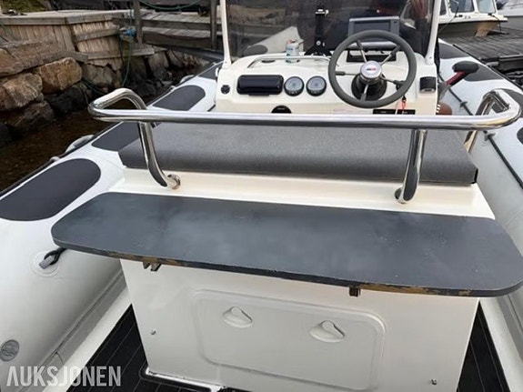 2006 Valiant 750 Cruiser rib med Mercury 200 hk 9 of 23
