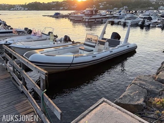 2006 Valiant 750 Cruiser rib med Mercury 200 hk 2 of 23