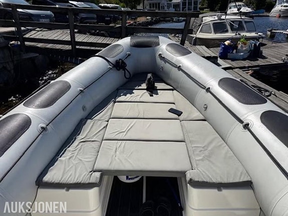 2006 Valiant 750 Cruiser rib med Mercury 200 hk 15 of 23