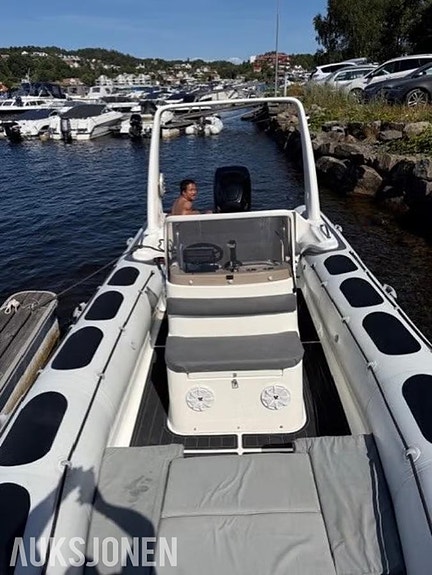 2006 Valiant 750 Cruiser rib med Mercury 200 hk 11 of 23