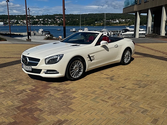 Mercedes-Benz SL500 2 of 16