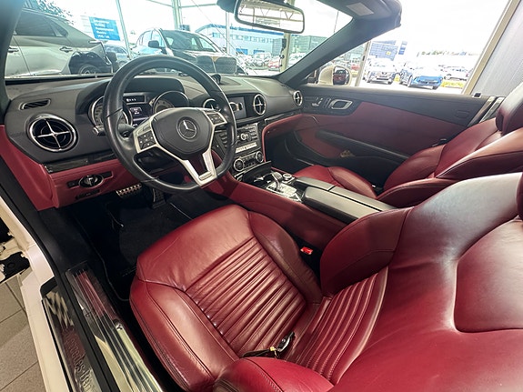 Mercedes-Benz SL500 14 of 16