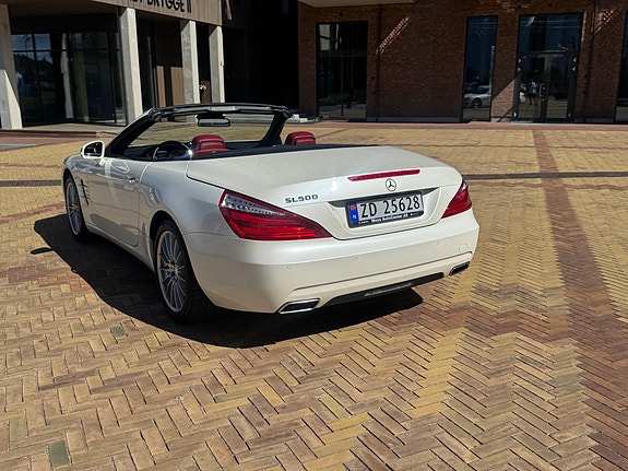 Mercedes-Benz SL500 6 of 16