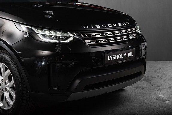 Land Rover Discovery 5 2 of 5