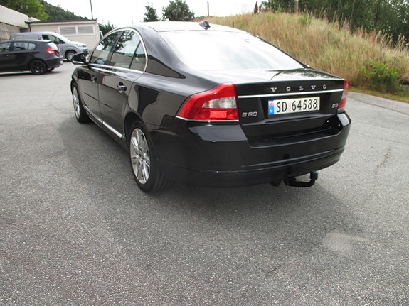 Volvo S80 3 of 5