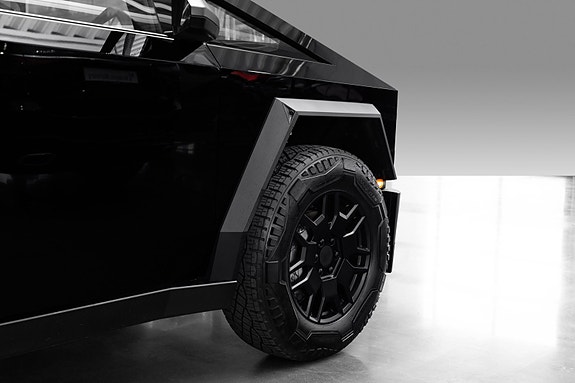 Tesla Cybertruck 30 of 30