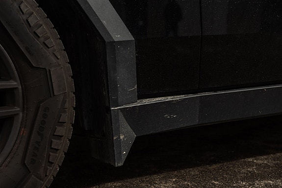 Tesla Cybertruck 13 of 30