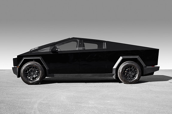 Tesla Cybertruck 29 of 30