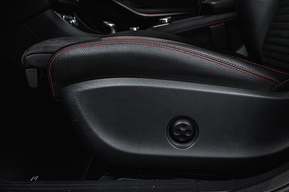 Mercedes-Benz A45 25 of 30