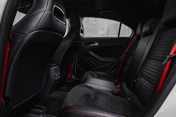 Mercedes-Benz A45 23 of 30