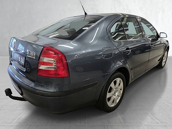 Skoda Octavia 3 of 5