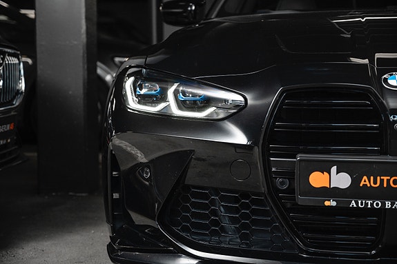 BMW M3 4 of 5