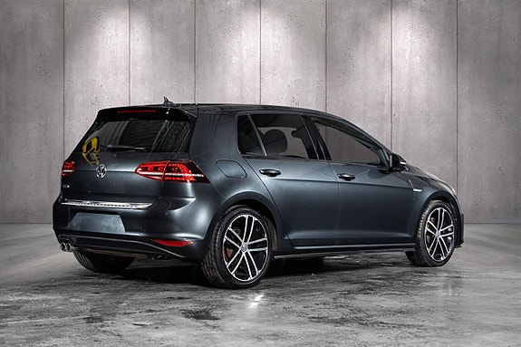 Volkswagen Golf VII 5 of 5