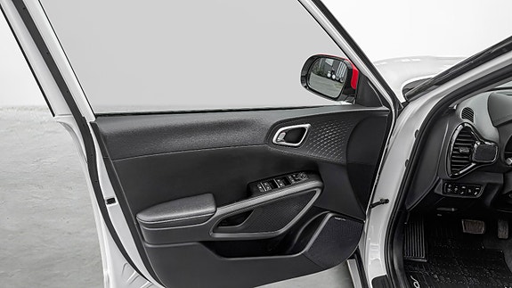Kia e-Soul 9 of 22
