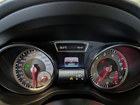 Mercedes-Benz CLA180 20 of 30