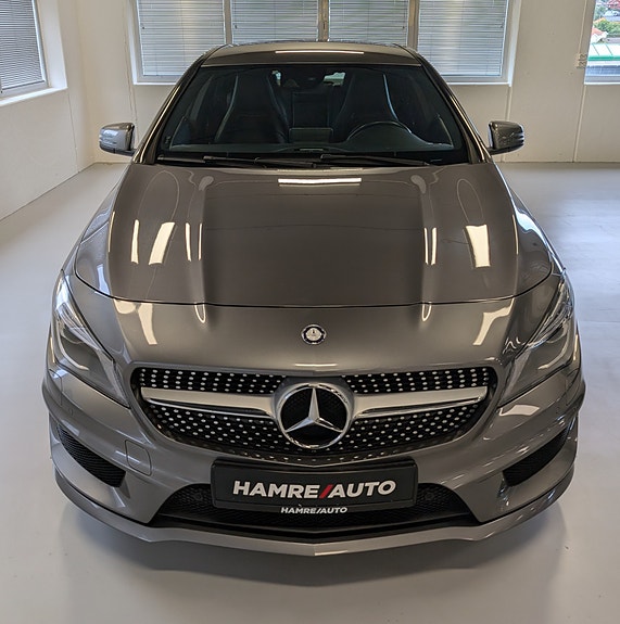 Mercedes-Benz CLA180 4 of 30