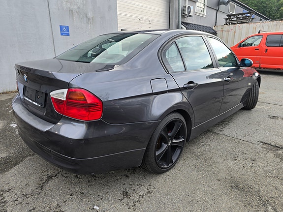 BMW 316i 4 of 30