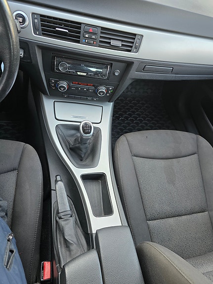 BMW 316i 26 of 30