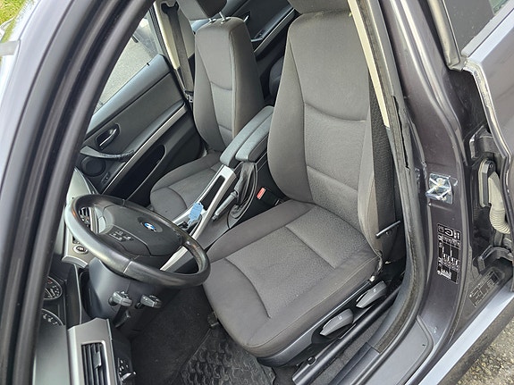BMW 316i 13 of 30