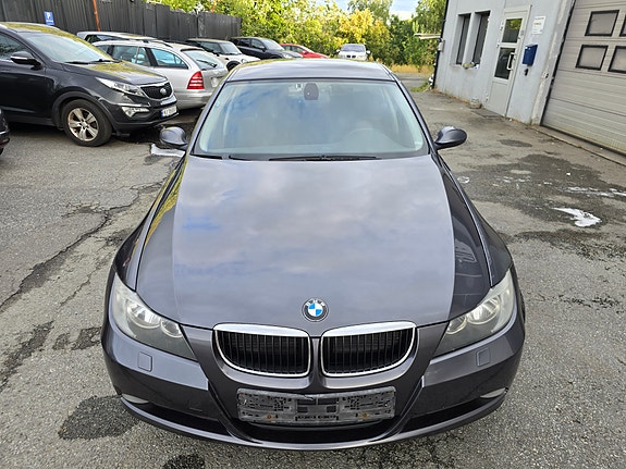 BMW 316i 10 of 30