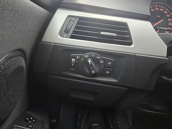 BMW 316i 24 of 30