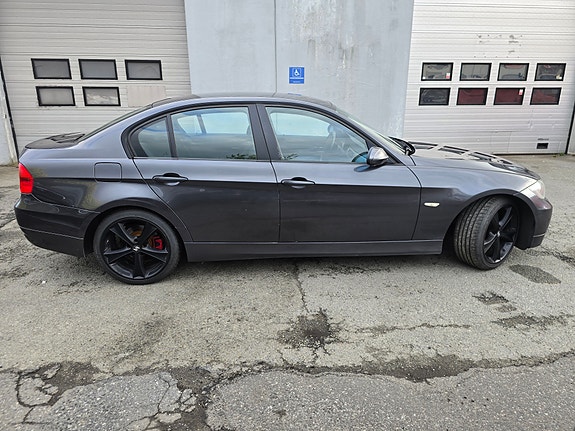 BMW 316i 3 of 30
