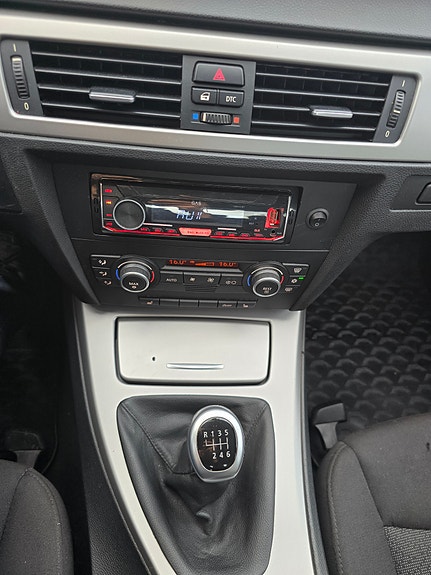 BMW 316i 28 of 30