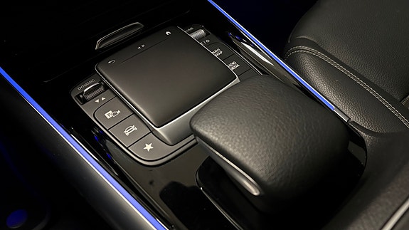 Mercedes-Benz EQA350 24 of 30