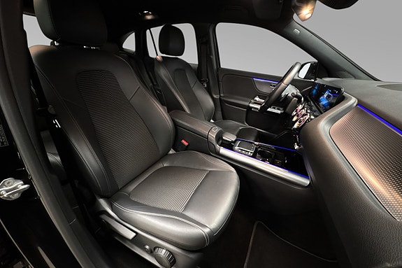 Mercedes-Benz EQA350 17 of 30