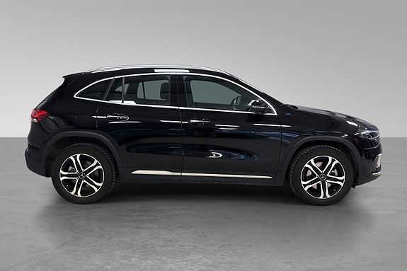 Mercedes-Benz EQA350 3 of 30