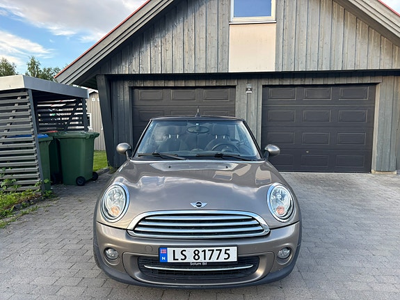 MINI Cooper 3 of 5