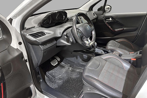 Peugeot 2008 14 of 23