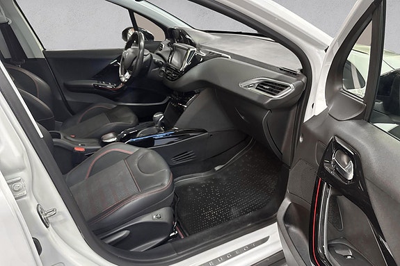 Peugeot 2008 11 of 23