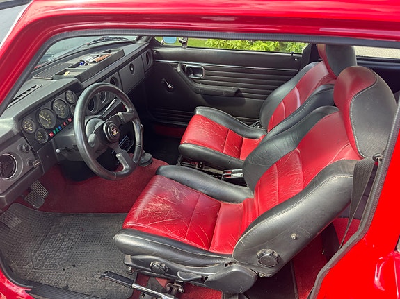 Volvo 142 17 of 29