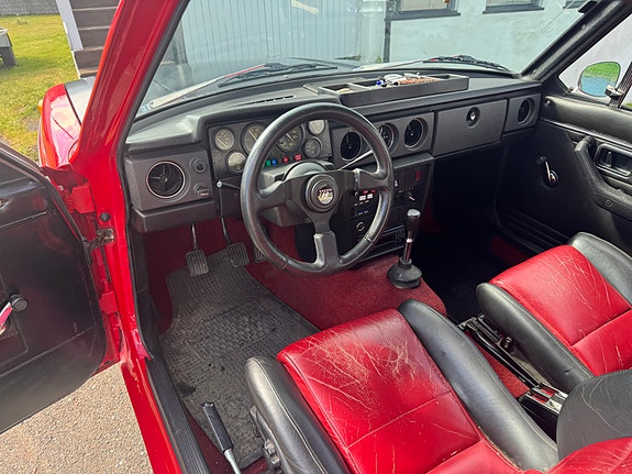 Volvo 142 18 of 29