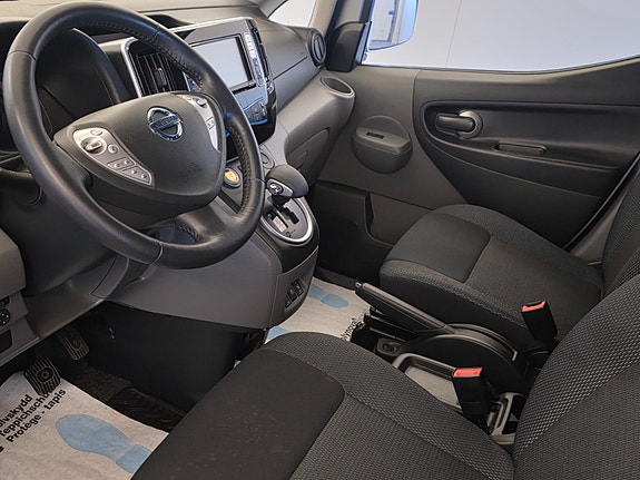 Nissan e-NV200 10 of 30