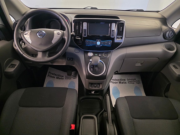 Nissan e-NV200 12 of 30