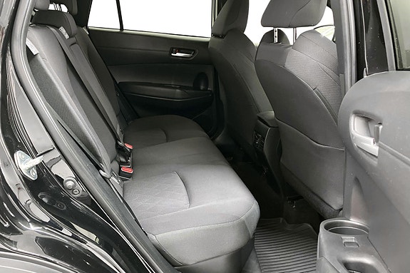 Toyota Corolla Cross 17 of 20