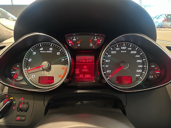 Audi R8 14 of 17