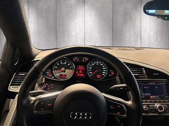 Audi R8 13 of 17