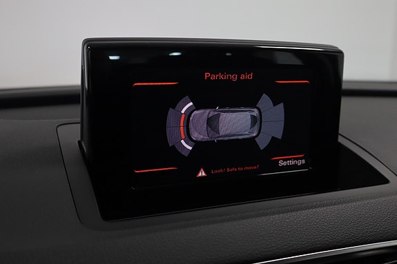 Audi Q3 13 of 25